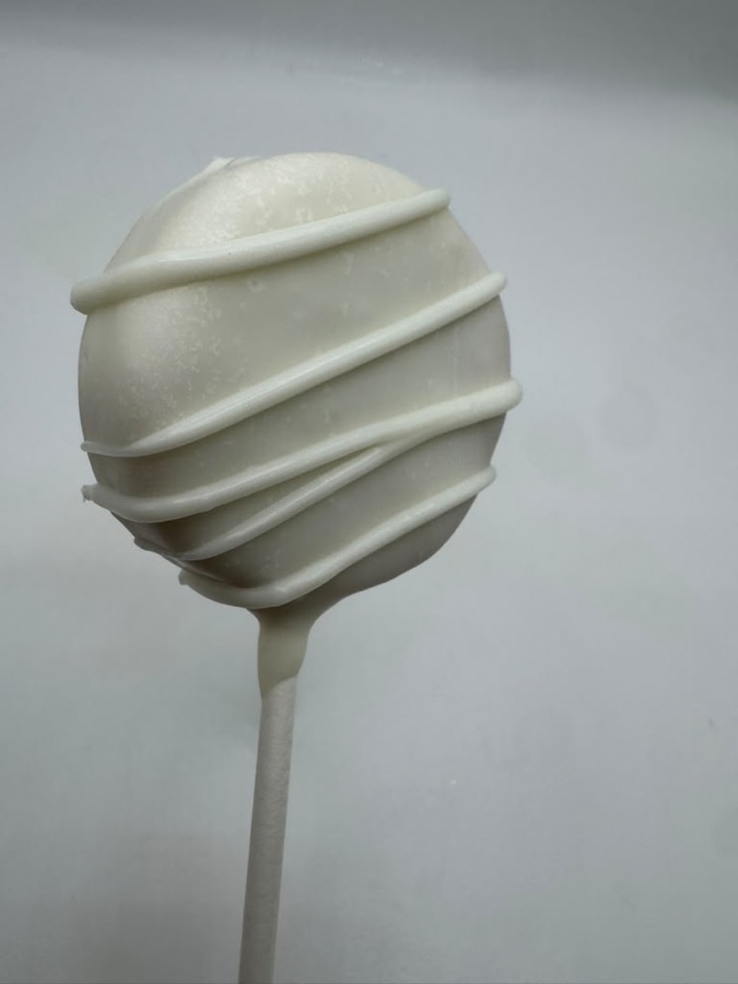 Vanilla white chocolate cake pop