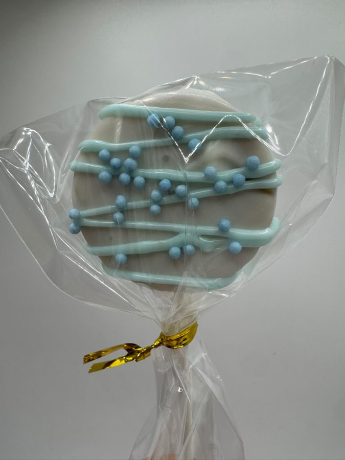 Baby Blue Vanilla cake pop